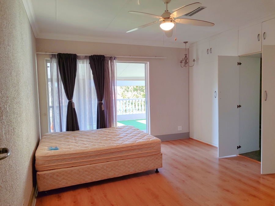 6 Bedroom Property for Sale in Doringkruin North West